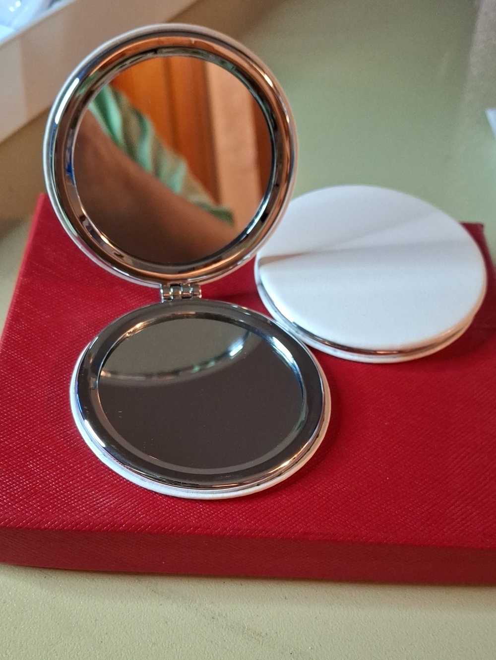 White Pleather 2.5" Compact Pocket Mirror - Sleek Silver Finish